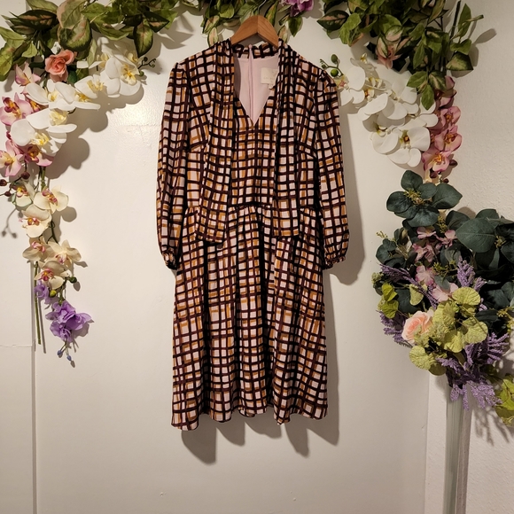 ⚡️⚡️FLASH SALE!!!GAL MEETS GLAM Lindsey Painted Windowpane Tie Neck - Picture 7 of 16